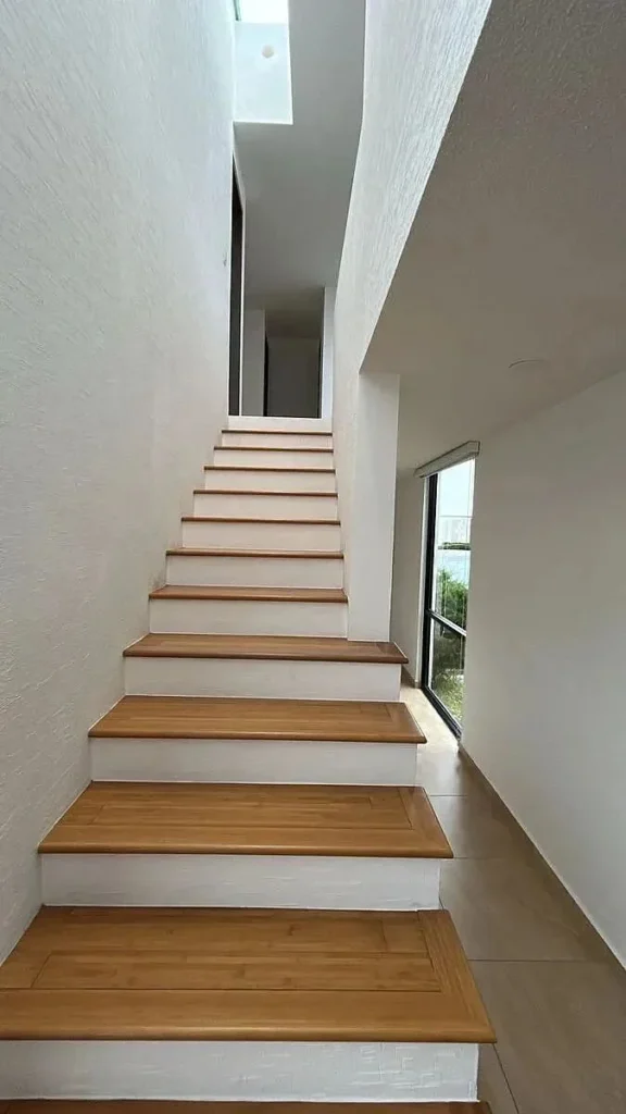 Casa Moderna en Renta en Altos Juriquilla – Excelentes Acabados y Amenidades Pre