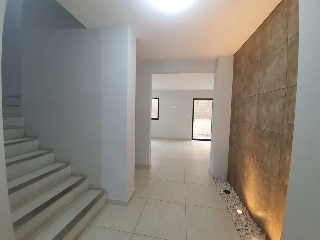 CASAS EN RENTA EN ZIBATA EN CONDOMINIO CON SEGURIDAD
