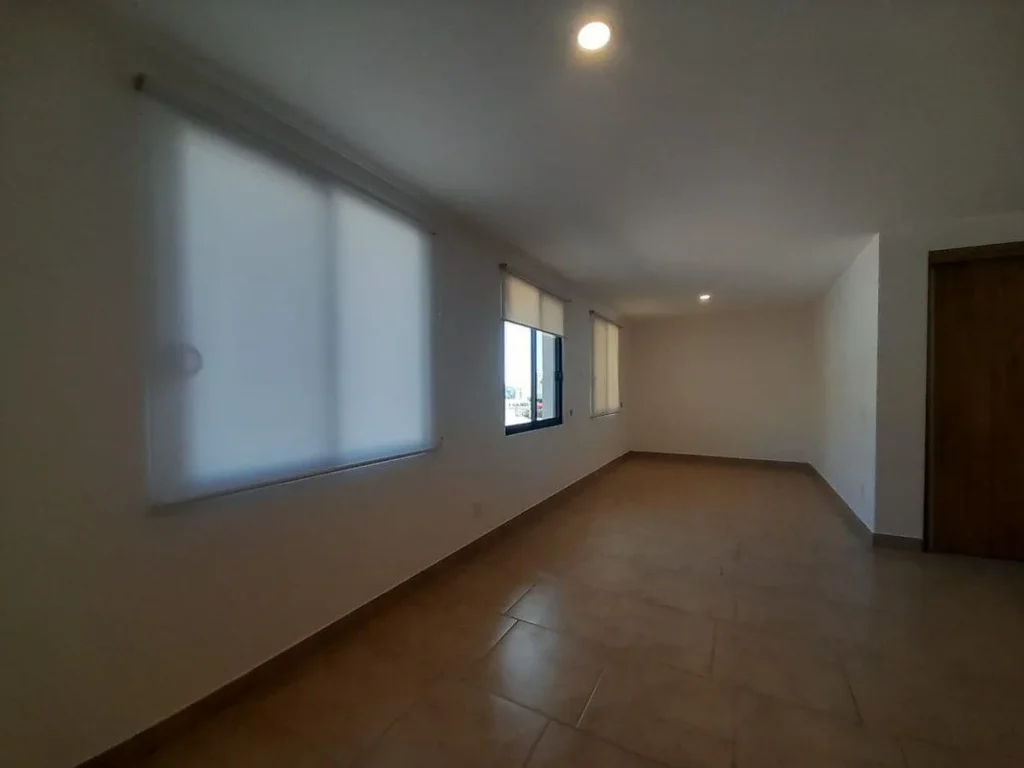 RENTA DE DEPARTAMENTO EN PB CON JARDÍN EXCEDENTE