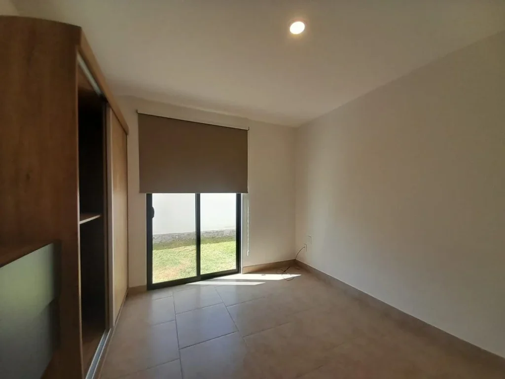 RENTA DE DEPARTAMENTO EN PB CON JARDÍN EXCEDENTE