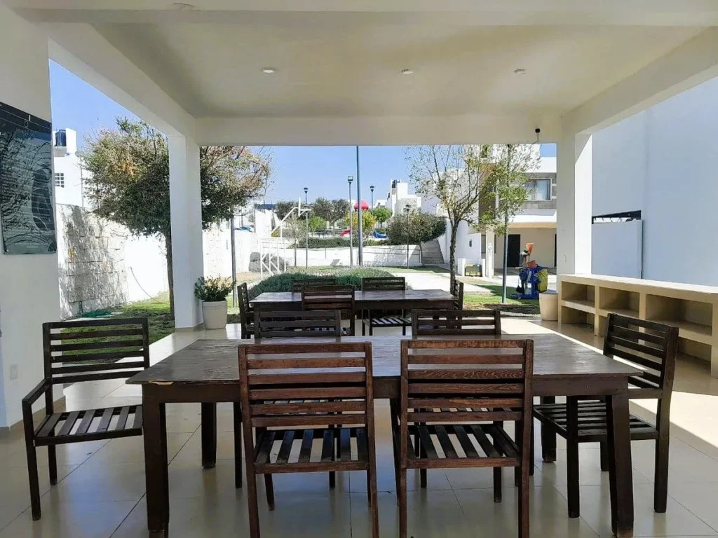 CASA EN VENTA EN VISTA DEL SOL
