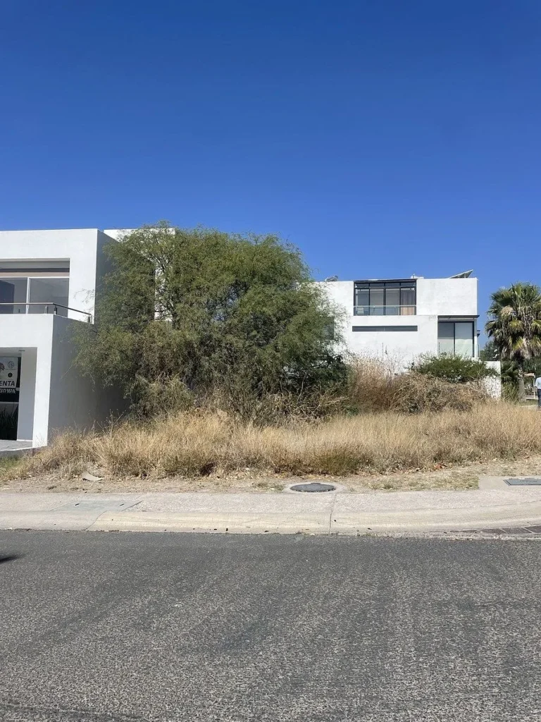 TERRENO EN VENTA EN JURIQUILLA