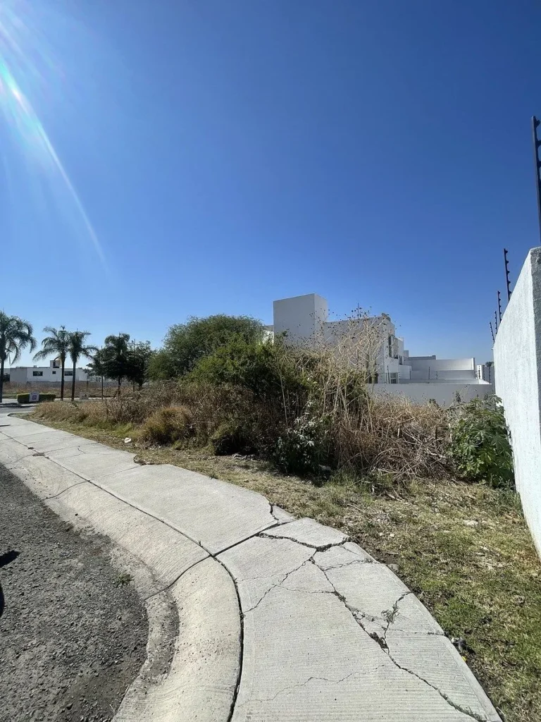 TERRENO EN VENTA EN JURIQUILLA