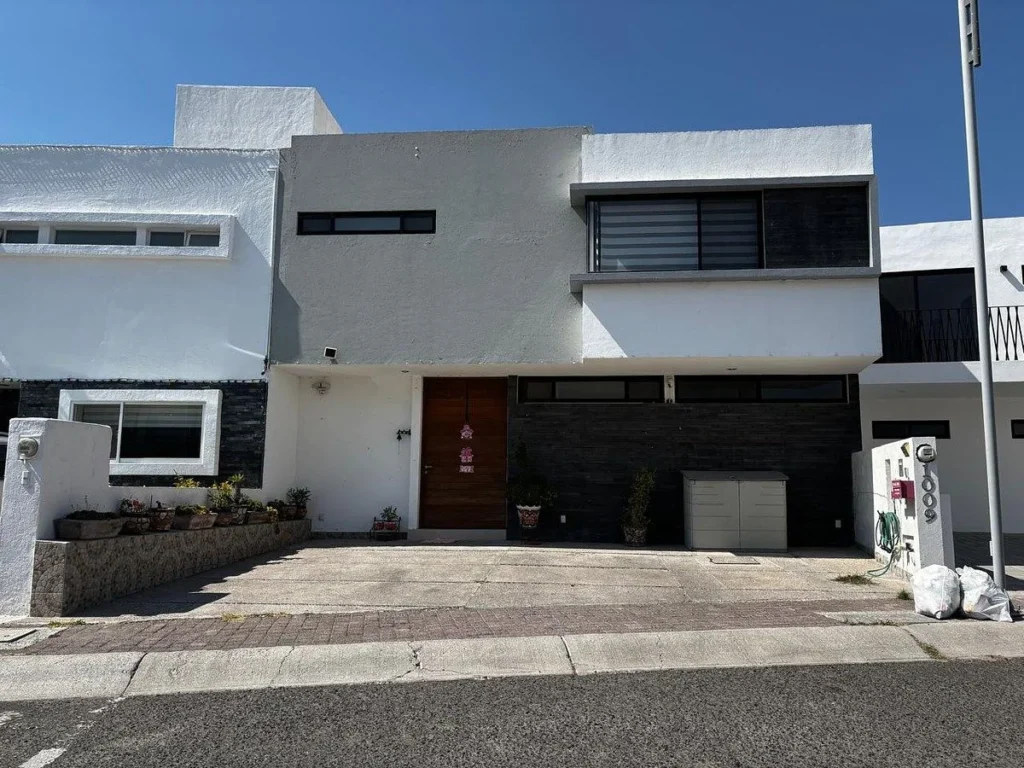CASA EN VENTA, CONDESA JURIQUILLA