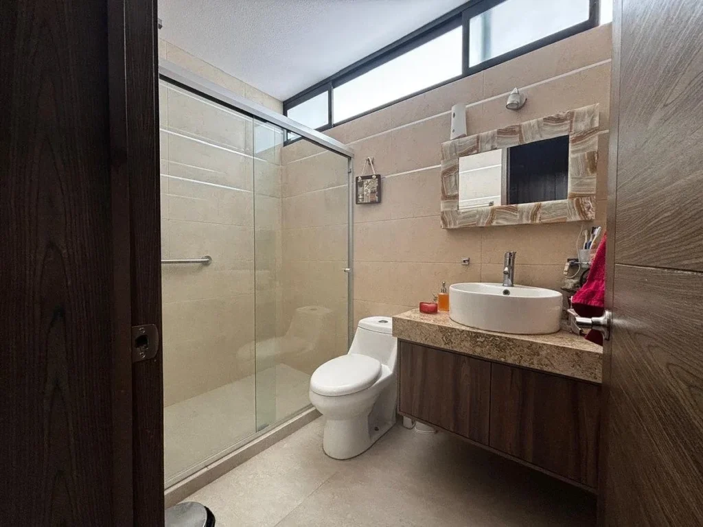 CASA EN VENTA, CONDESA JURIQUILLA
