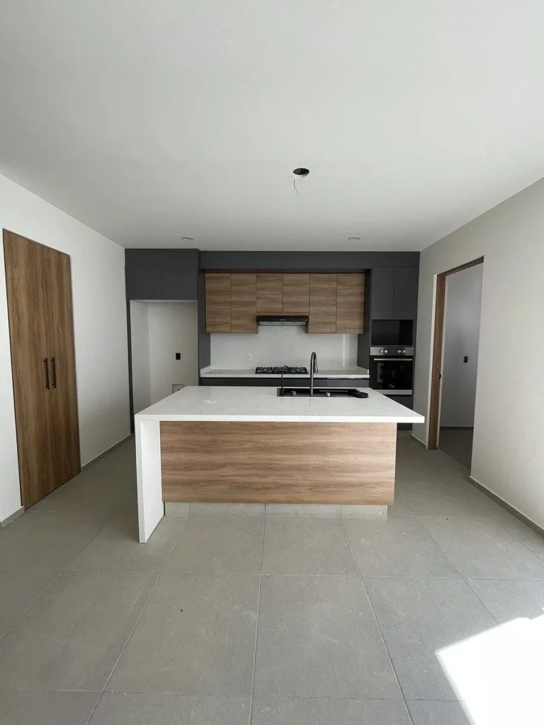 CASA EN VENTA EN ZIZANA