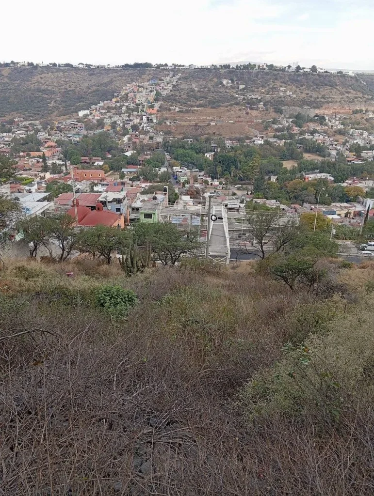 TERRENO EN VENTA EN LA CAÑADA