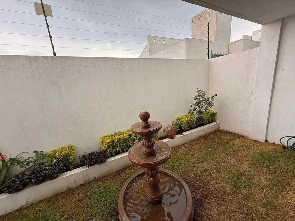 Casa en Venta o Renta – El Refugio con recámara en planta baja