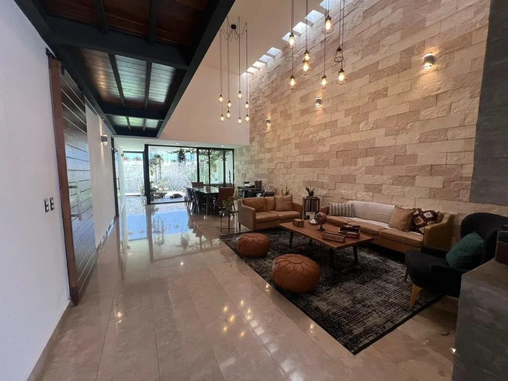CASA EN VENTA EN CAÑADAS DE LAGO