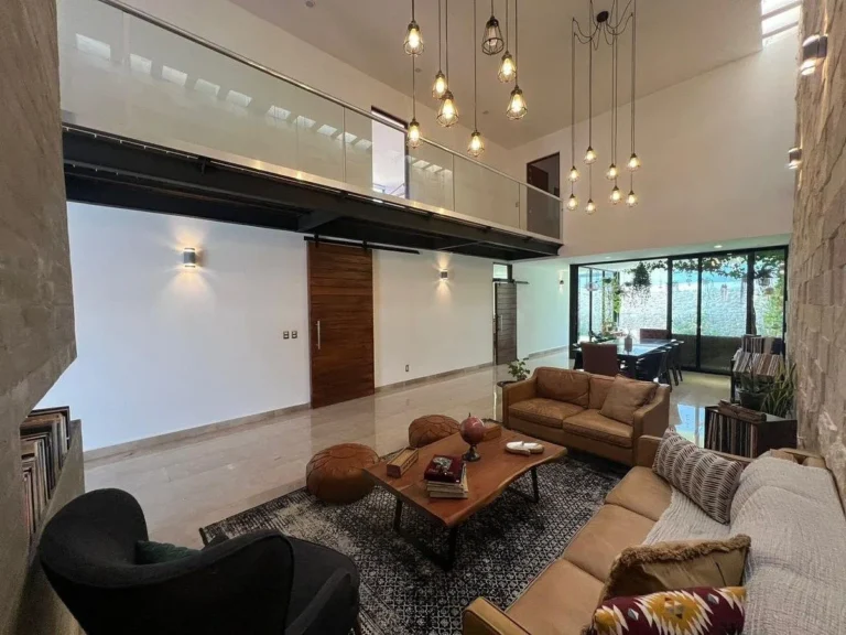 CASA EN VENTA EN CAÑADAS DE LAGO
