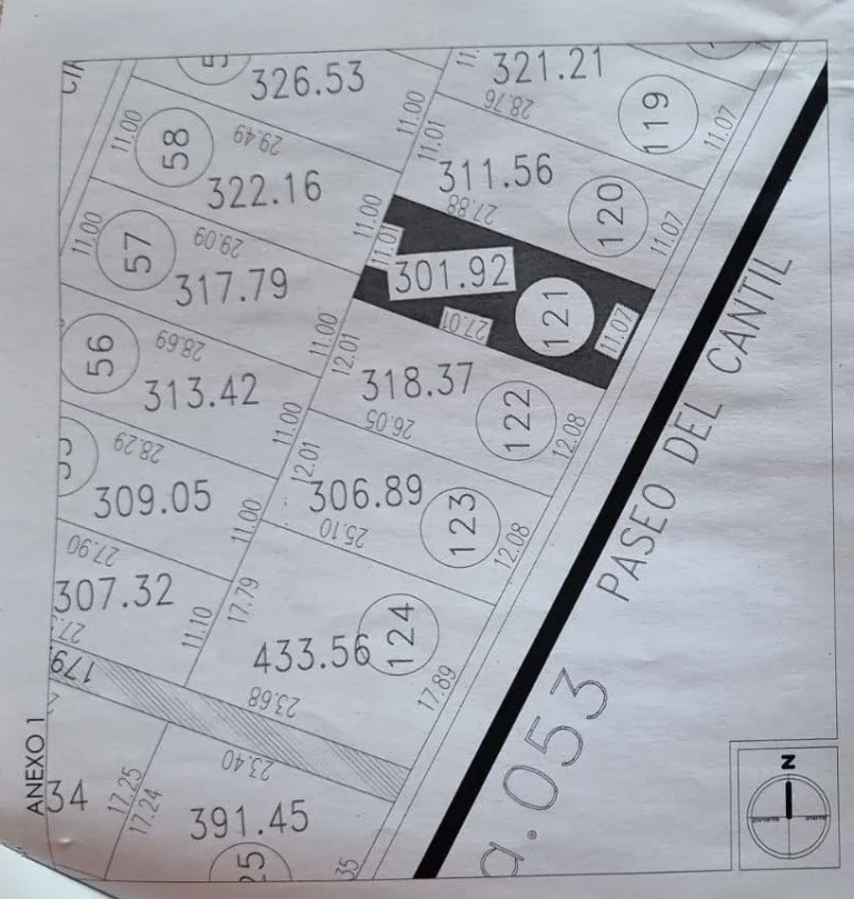 Terreno en venta en Real de Juriquilla, Querétaro – 301.92 m²