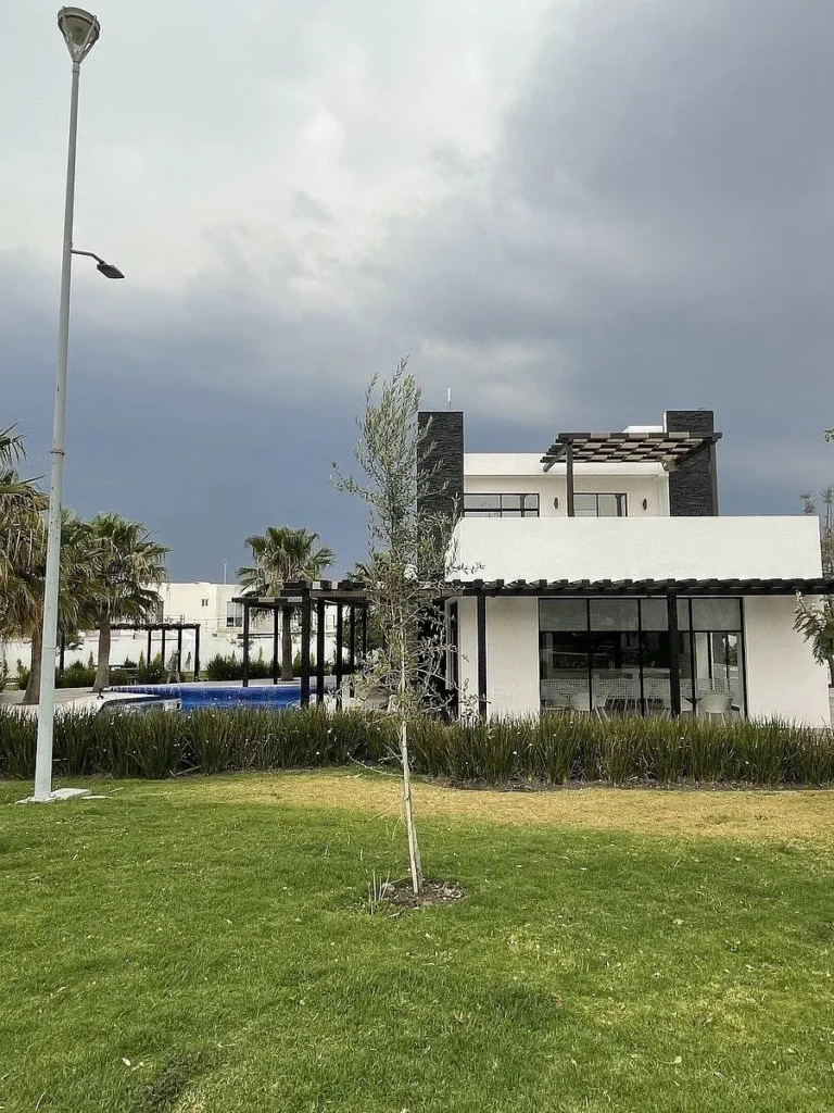 CASA EN RENTA EN ZAKIA