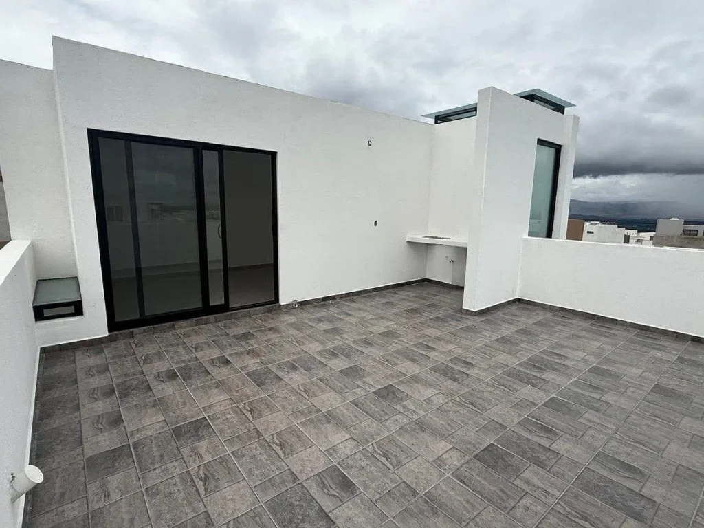 CASA EN VENTA EN ZIBATA