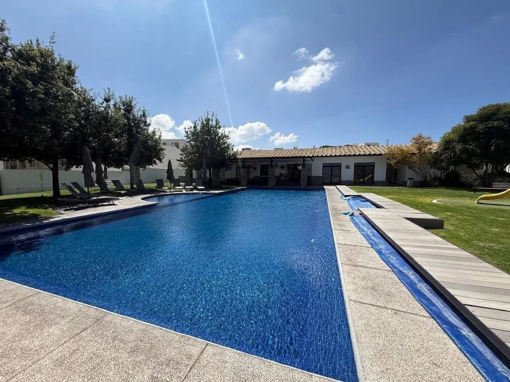 CASA EN VENTA EN ZIBATA