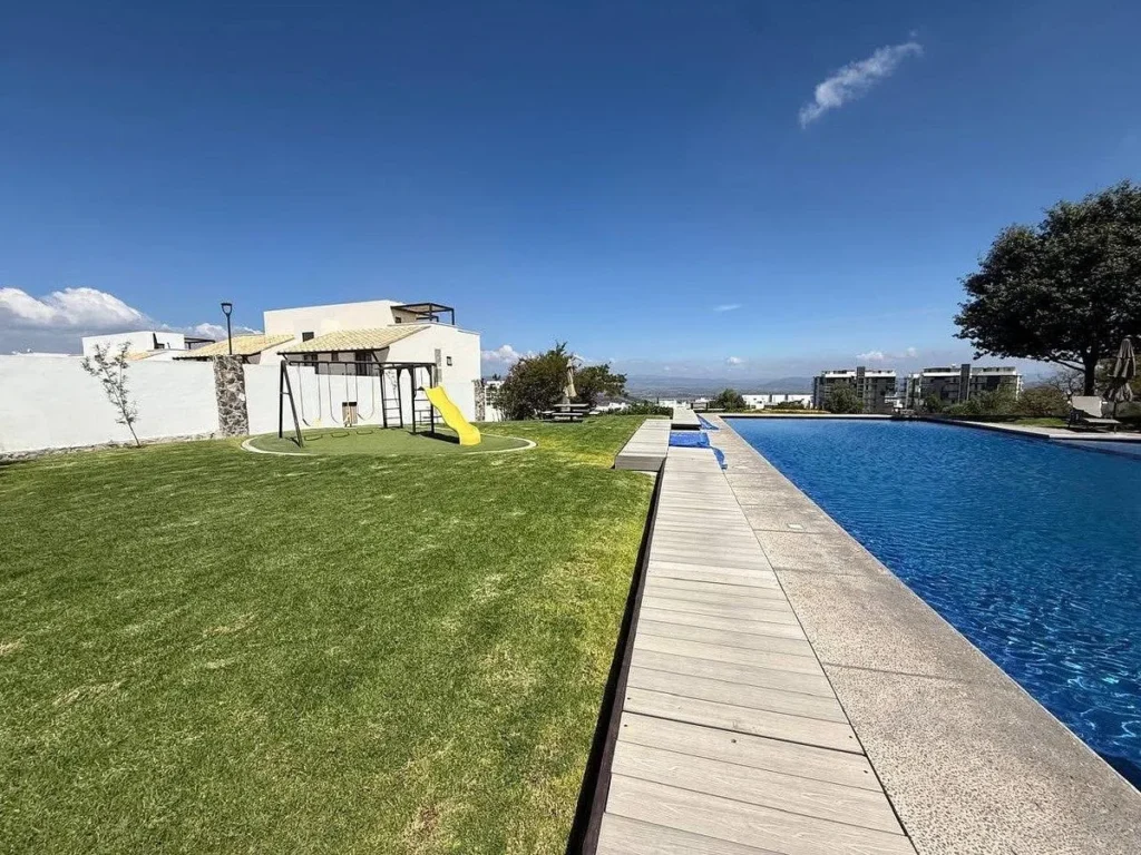 CASA EN VENTA EN ZIBATA