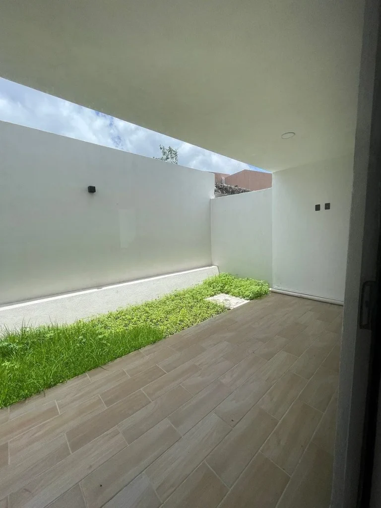 CASA EN VENTA EN ZIBATA