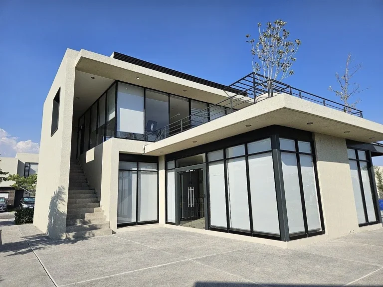 Departamento de 2 niveles en venta en Zakia