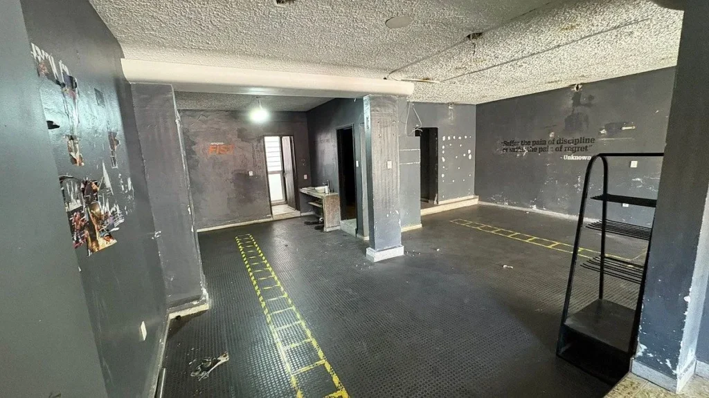 LOCAL COMERCIAL EN RENTA, INCREIBLE UBICACION !!! COLONIA ANZURES