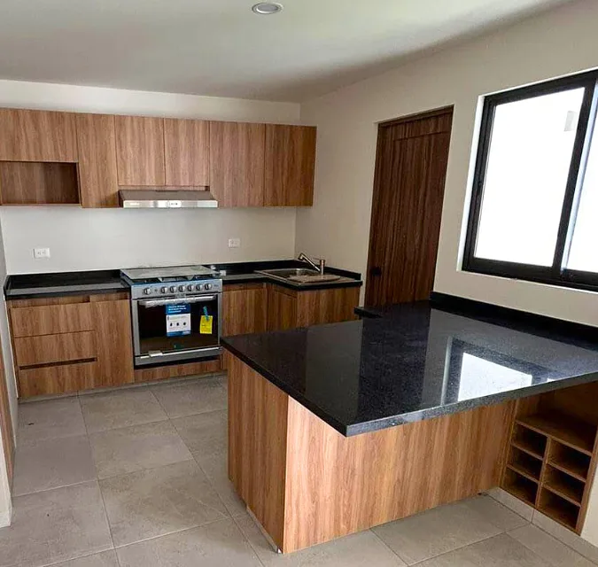 Casa en Venta con Rec en PB – Zakia, Querétaro