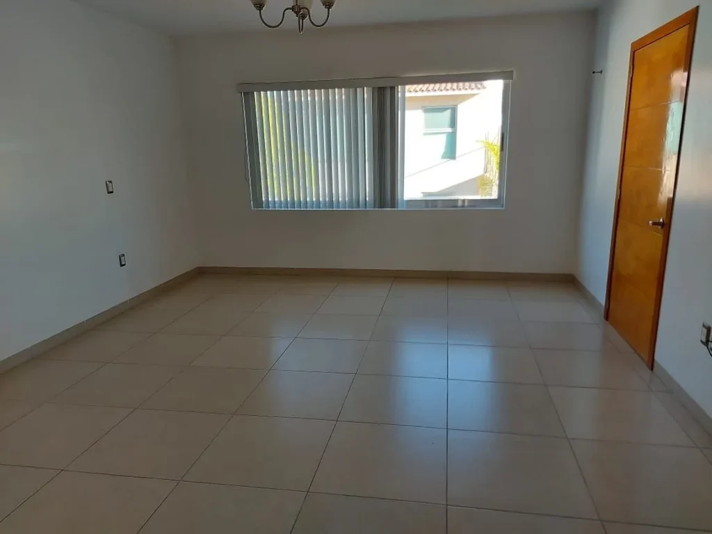 SE RENTA LINDA CASA ALAMOS 2DA SECCION