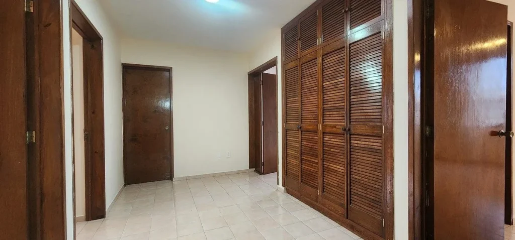 CASA EN VENTA EN EXCELENTE UBICACIÓN EN MANSIONES DEL VALLE