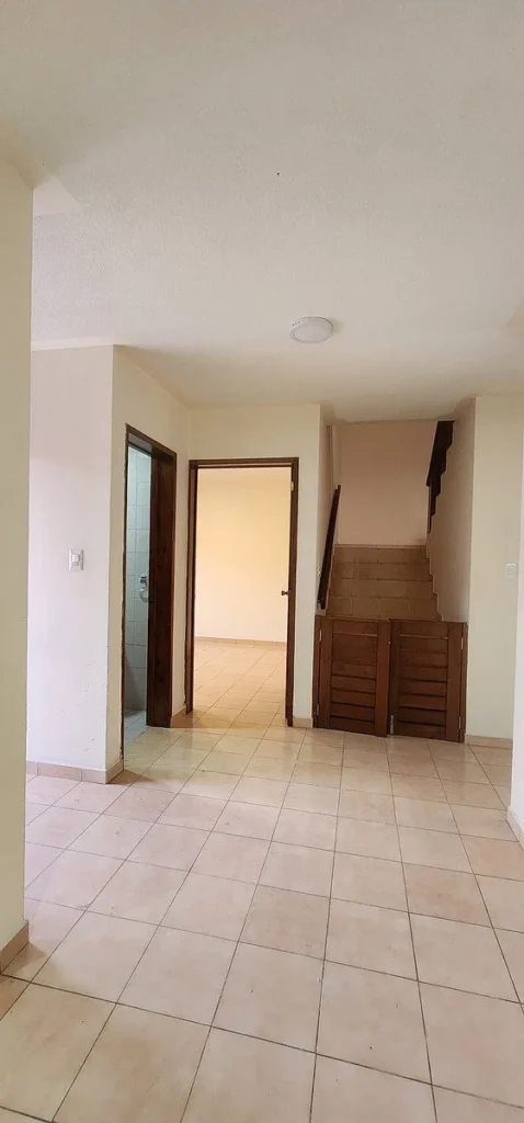 CASA EN VENTA EN EXCELENTE UBICACIÓN EN MANSIONES DEL VALLE