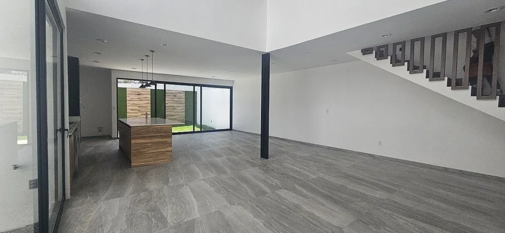 Casa en venta en Zibata con Alberca