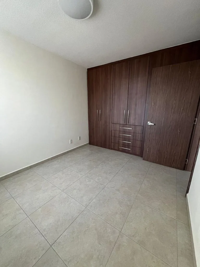 CASA EN RENTA EN ZIBATA
