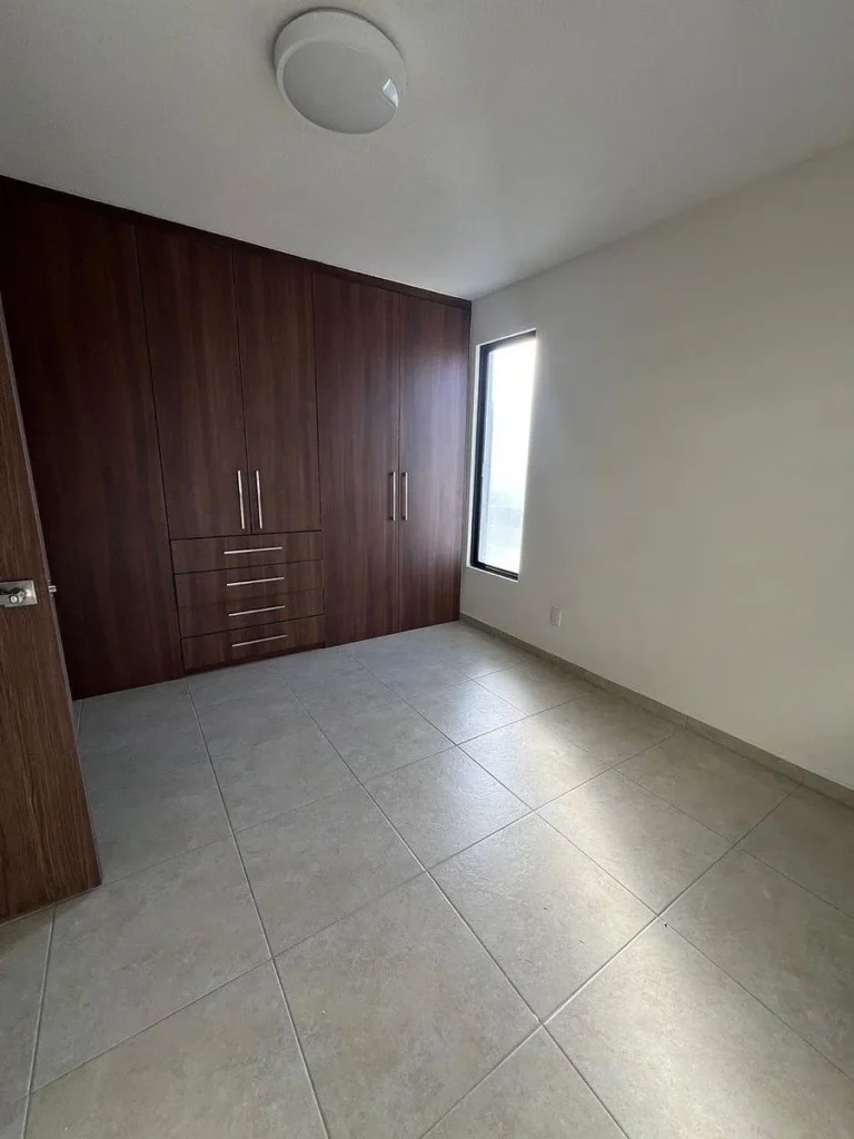CASA EN RENTA EN ZIBATA