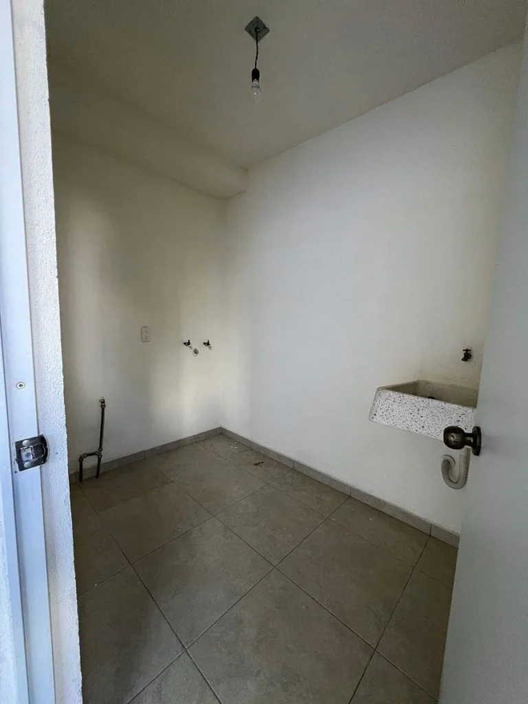 CASA EN RENTA EN ZIBATA