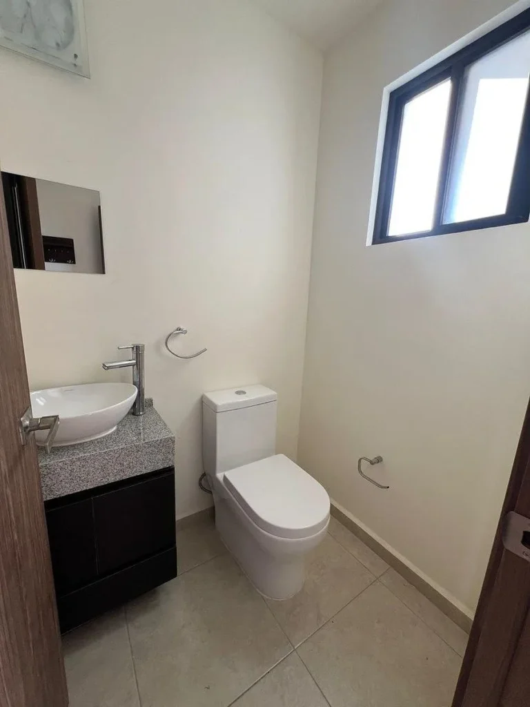 CASA EN RENTA EN ZIBATA