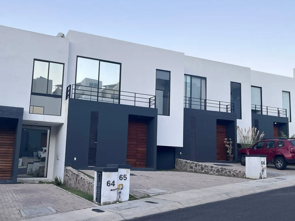 Casa en Renta Amueblada ZIBATÁ Querétaro