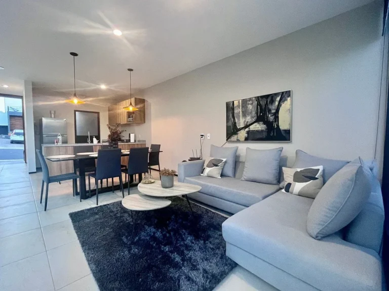 Casa en Renta Amueblada ZIBATÁ Querétaro