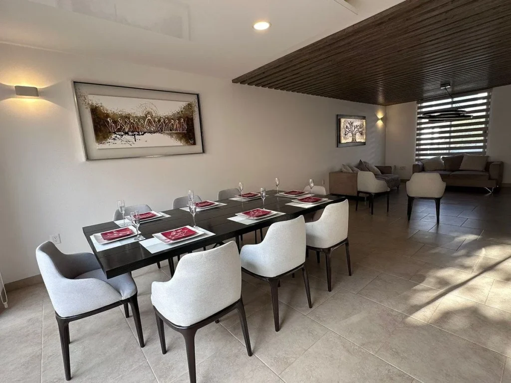 SE RENTA CASA AMUEBLADA CON ROOF Y JARDIN EN SAMARE, ZIBATÁ