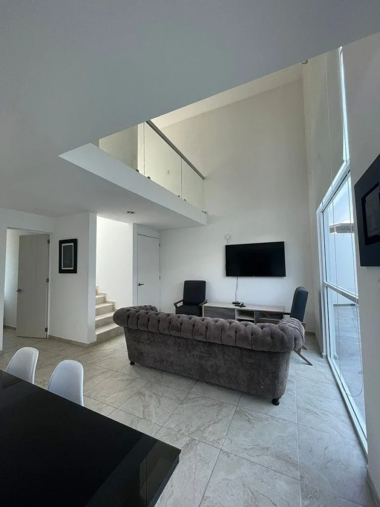 CASA AMUEBLADA EN ZIBATA