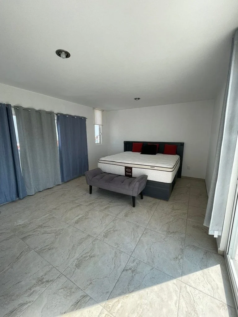 CASA AMUEBLADA EN ZIBATA