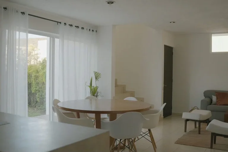 CASA AMUEBLADA EN CENTRO SUR