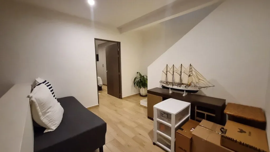 SE RENTA CASA CON ROOF Y DOBLE ALTURA EN ZIBATÁ
