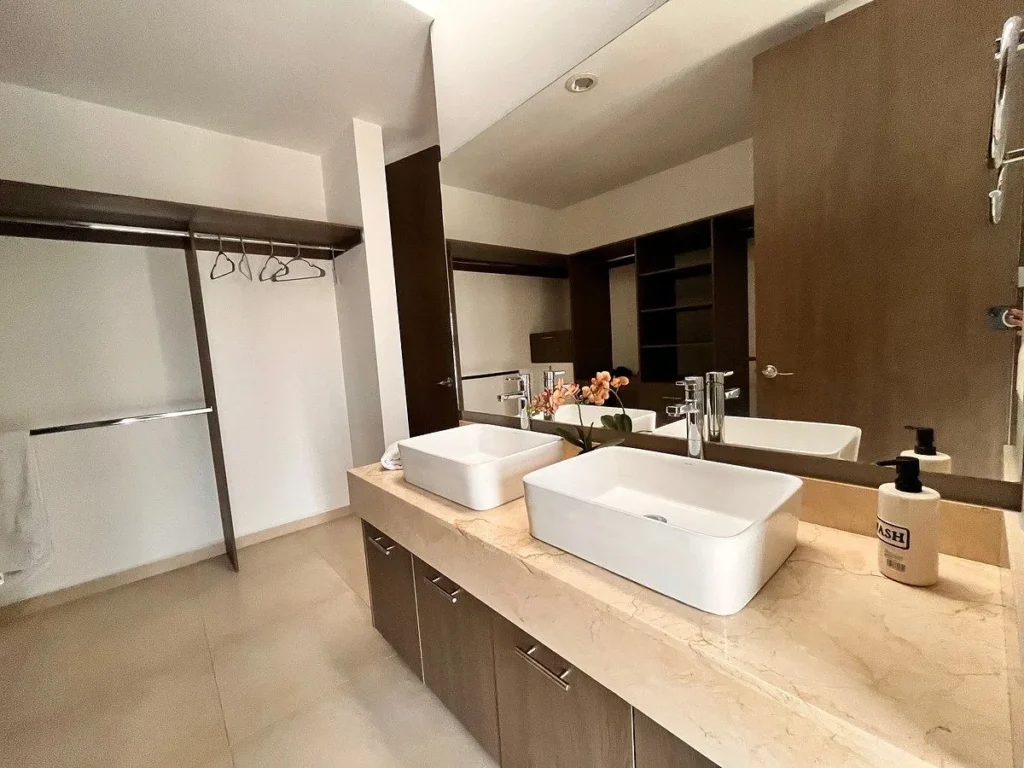 Renta de casa Amueblada en ZIBATÁ, Querétaro
