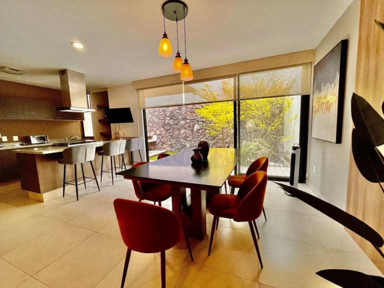 Renta de casa Amueblada en ZIBATÁ, Querétaro