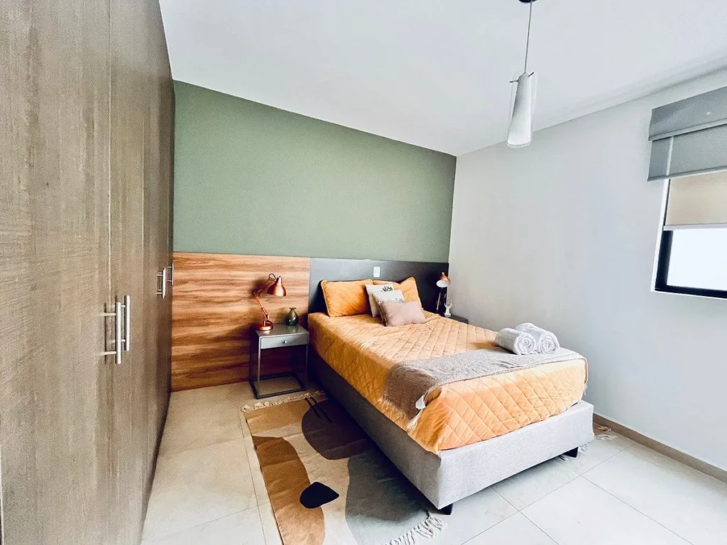 Renta de casa Amueblada en ZIBATÁ, Querétaro