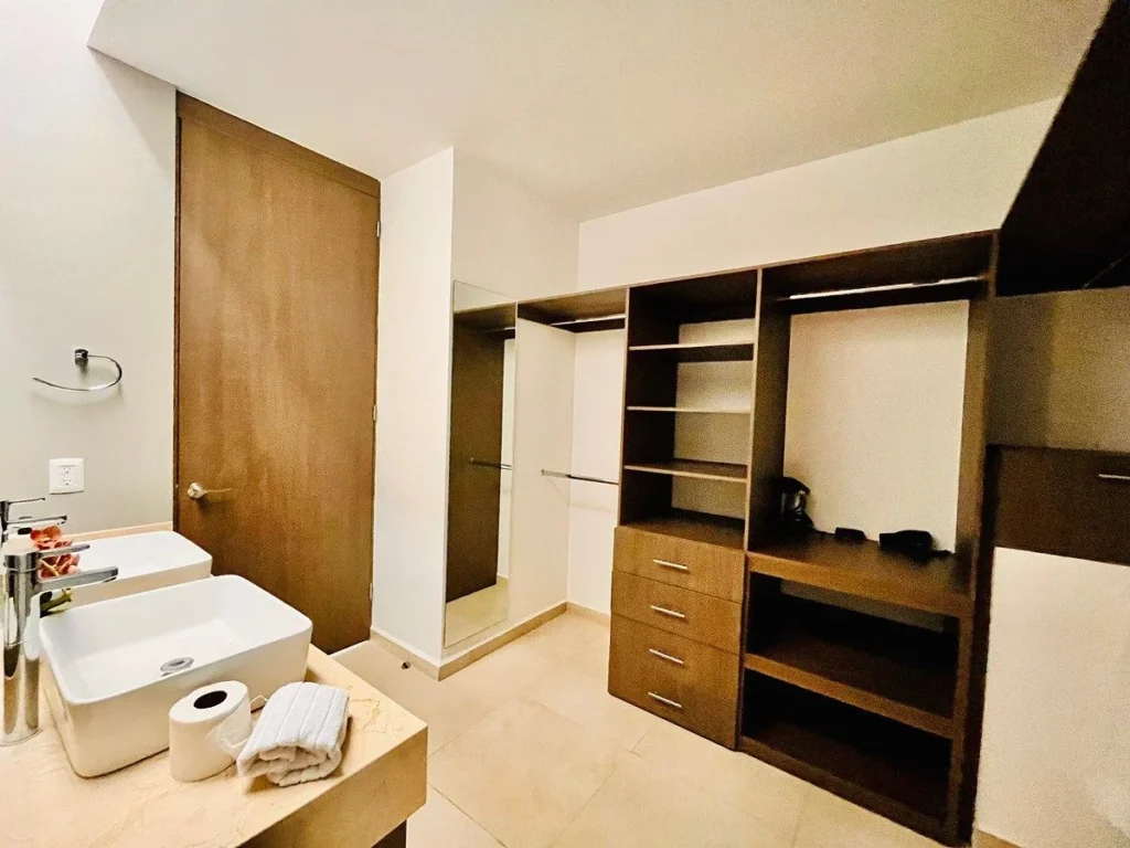 Renta de casa Amueblada en ZIBATÁ, Querétaro