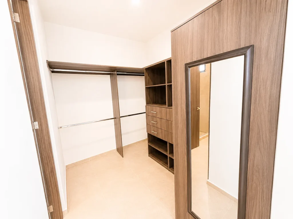 Casa en venta con Recámara en Plata Baja