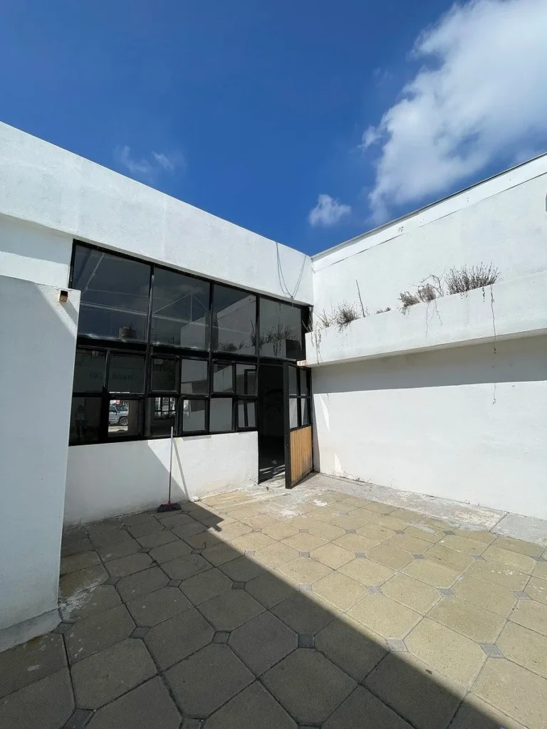 LOCAL COMERCIAL EN VENTA EN AV. DEL SOL