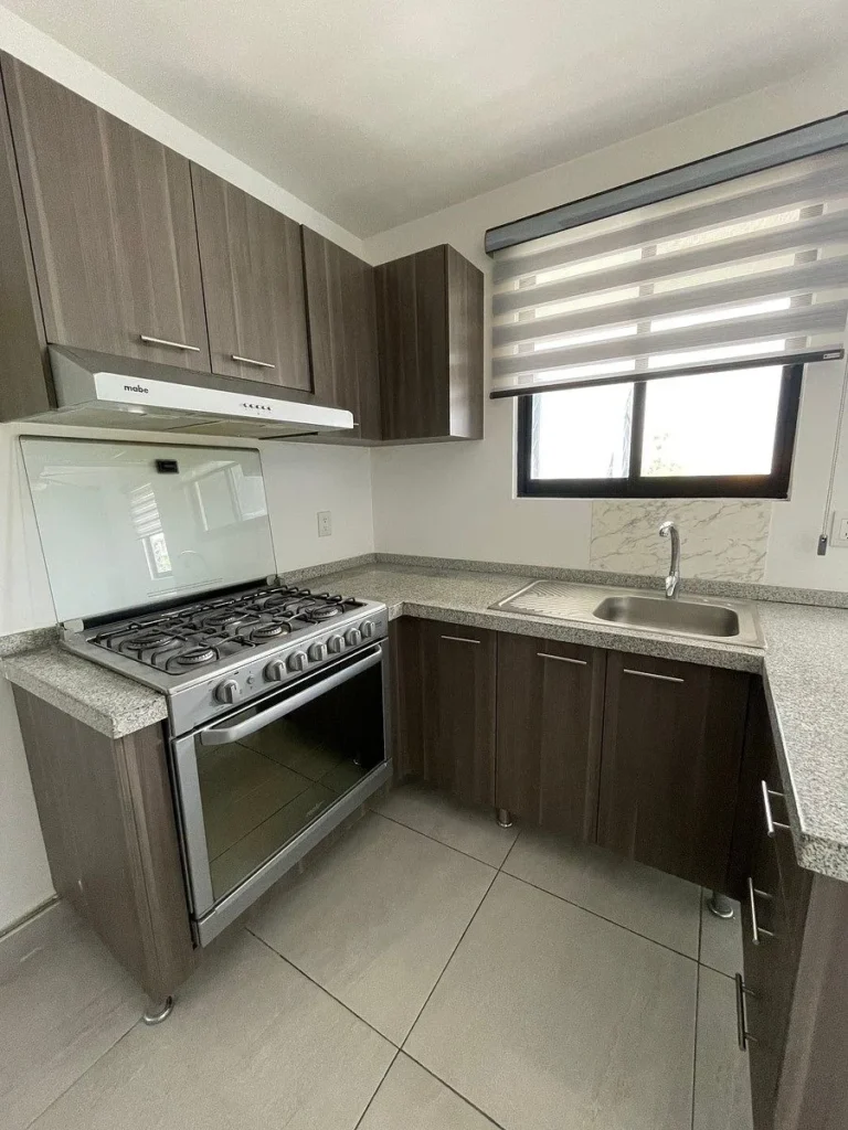 DEPARTAMENTO EN RENTA EN INTERCITY