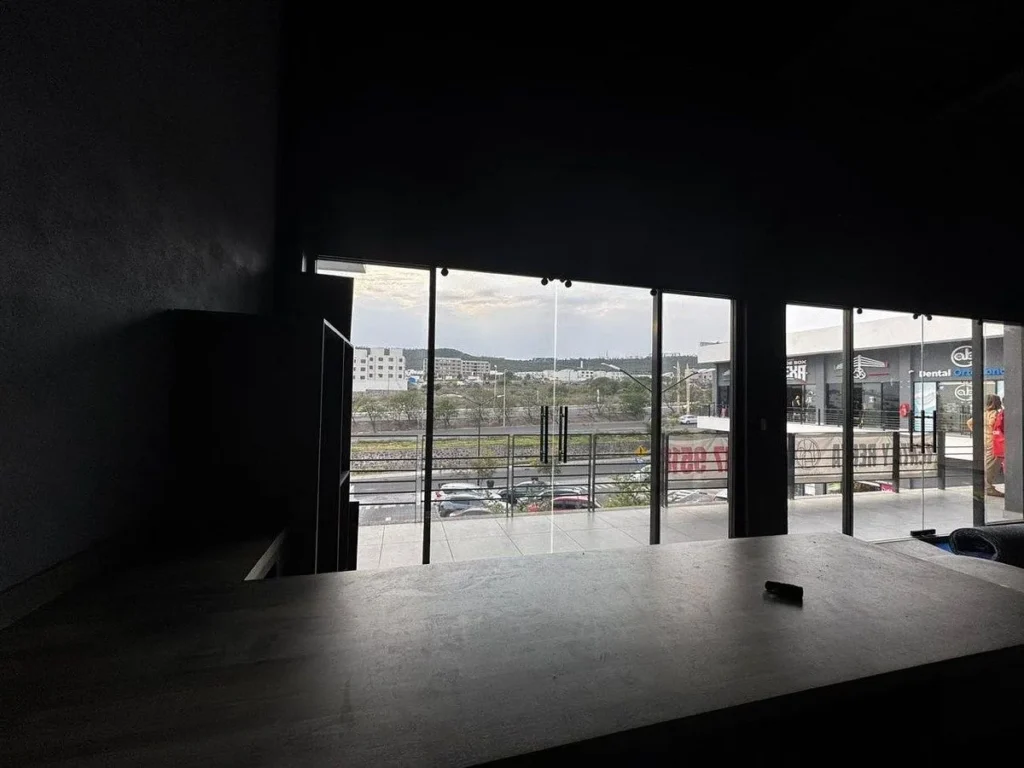 LOCALES COMERCIALES EN VENTA Y RENTA ZAKIA