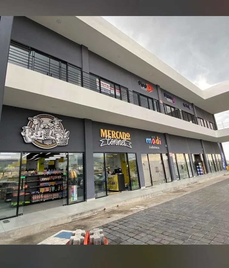 LOCALES COMERCIALES EN VENTA Y RENTA ZAKIA