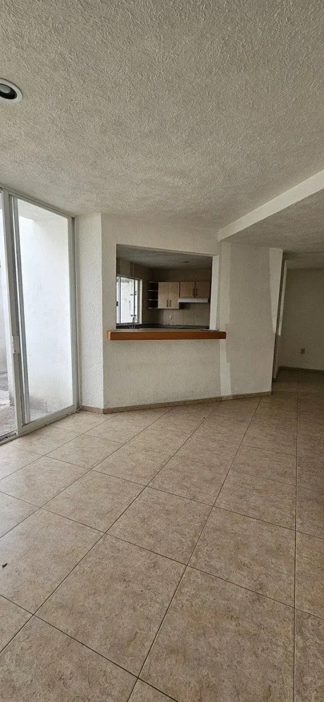 Casa en el Pueblito dentro de condominio
