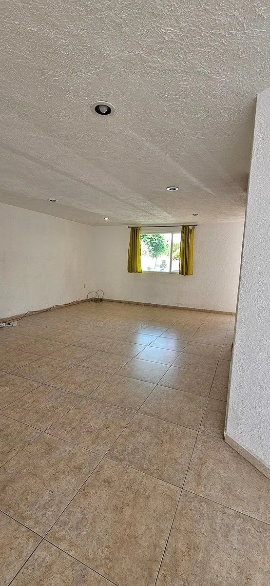 Casa en el Pueblito dentro de condominio