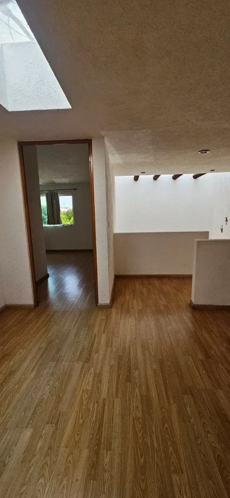 Casa en el Pueblito dentro de condominio